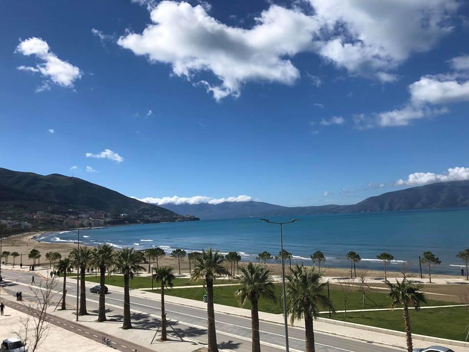 Sea View Apartment Vlorë Buitenkant foto